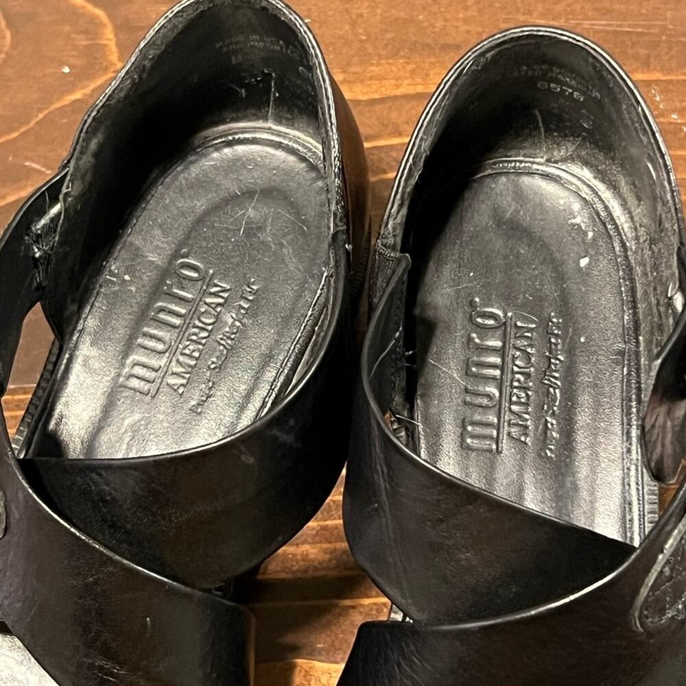 MUNRO American Black Leather Sandals Size 7M - Picture 2 of 7
